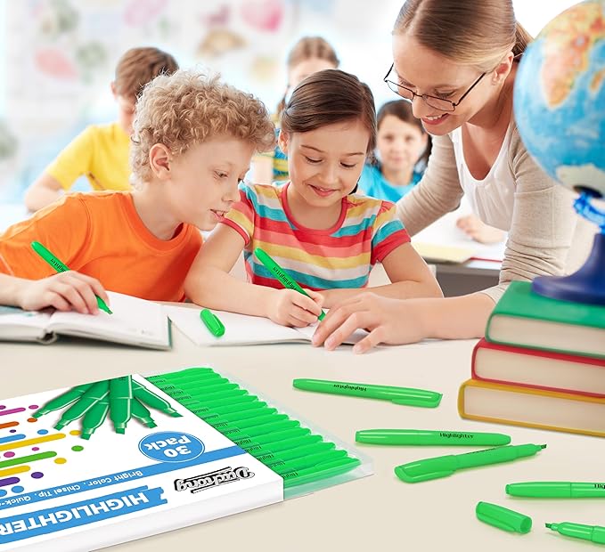 Duchong Highlighters, 30 Packs Green Highlighter Bright Colors Bulk, Chisel Tip Dry-Quickly No Bleed Highlighter Markers for Adults Kids, Office Classroom Must Have, School Supplies for Teachers