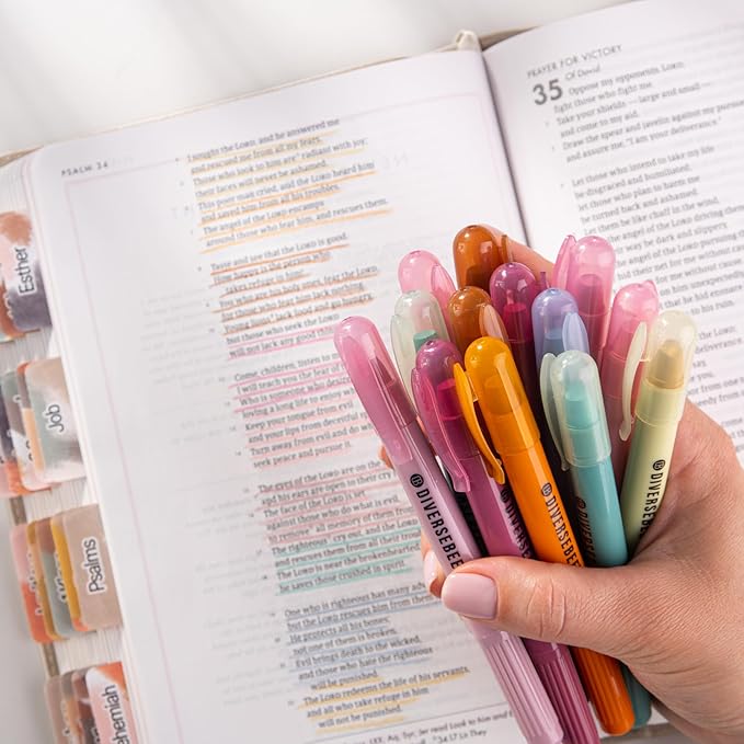 DIVERSEBEE Bible Highlighters and Pens No Bleed, 8 Pack Assorted Colors Gel Highlighters Set, Cute Bible Markers Study Journaling School Supplies and Accessories (Vintage)