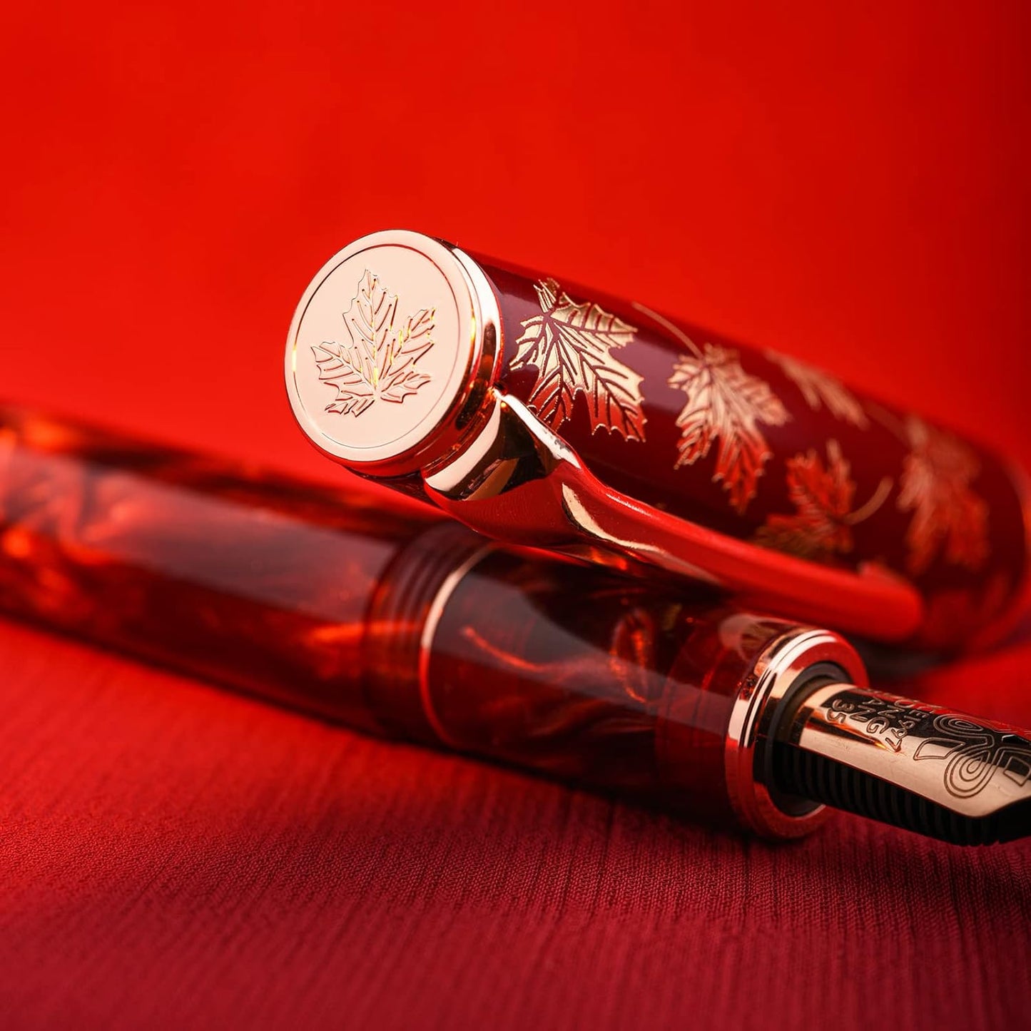 Hongdian N8 Red Acrylic Resin Fountain Pen, Iridium Medium Nib Rose Gold Trim Maple Leaf Carving Cap, Smooth Writing Pen with Converter and Metal Pen Box Set