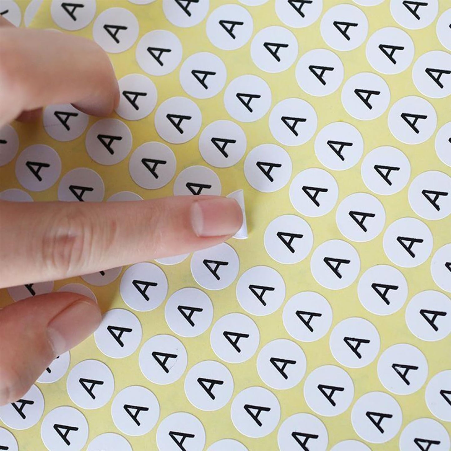 Small Alphabet Stickers, Letter Stickers, 26 Sheets A to Z Alphabet Sticker, Round Paper Self-Adhesive Peel and Stick Letter Labels